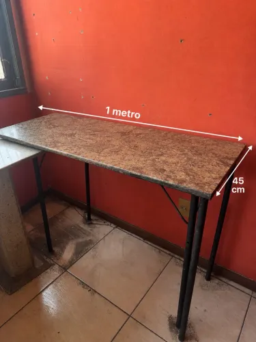 Mesa de mármore 1 metro x 0,45