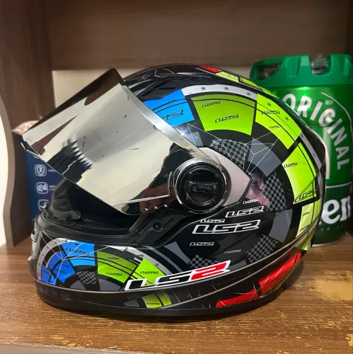 Capacete LS2