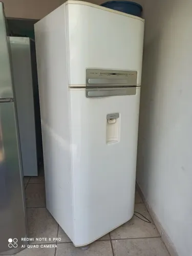 Geladeira Eletrolux Frost Free DFW48