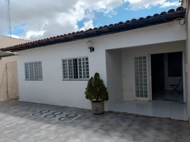 CASA À VENDA 5 QUARTOS NO SÃO JOÃO, ZONA LESTE - TERESINA/PI