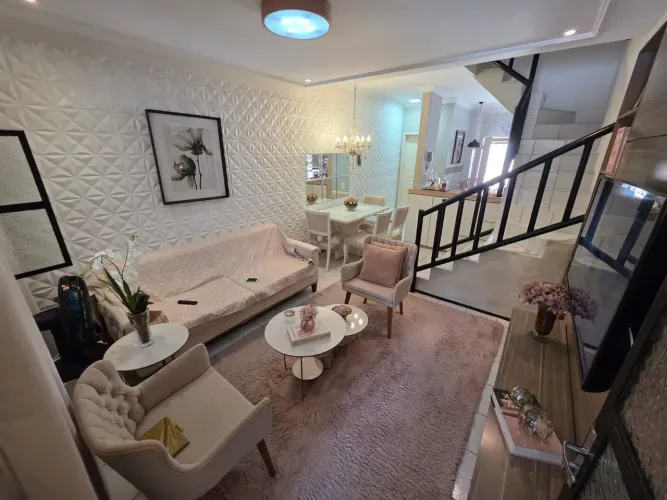 Casa em condomínio 81m² - 2 quartos 2 vagas Barra do Ceará / Conjunto Polar