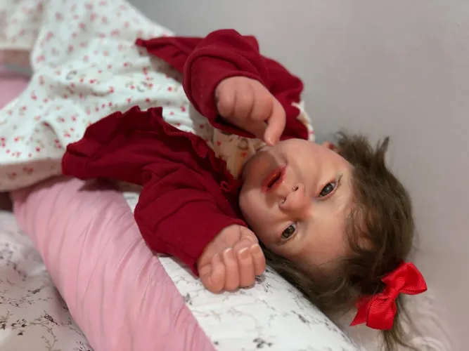 Linda bebe reborn realista 51 cm