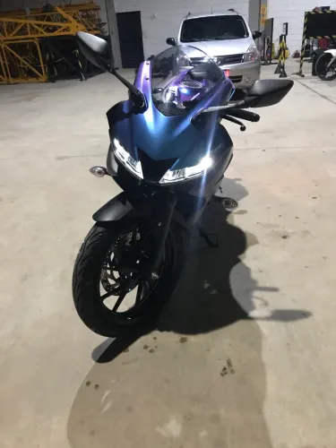 R15 Yamaha 