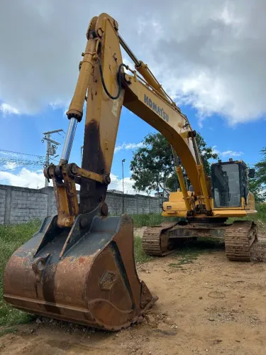 Escavadeira Komatsu PC350LC 35 Ton 2015 | 9 Mil Horas