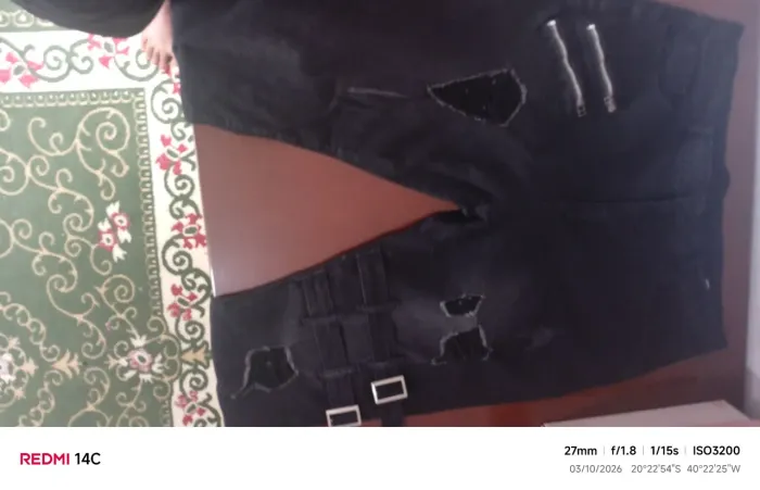 Calça jeans preta