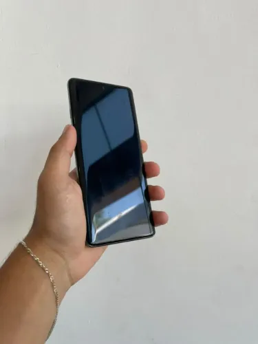 Edge 60 pro 