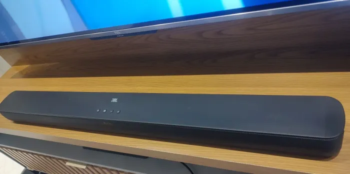 Soundbar jbl sb180