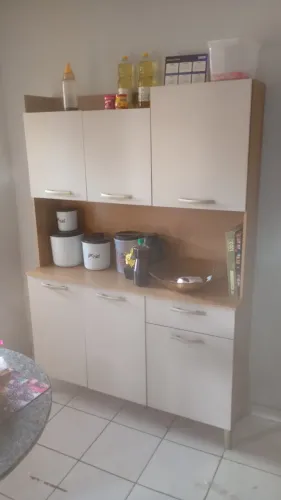 Armário novinho poucos meses