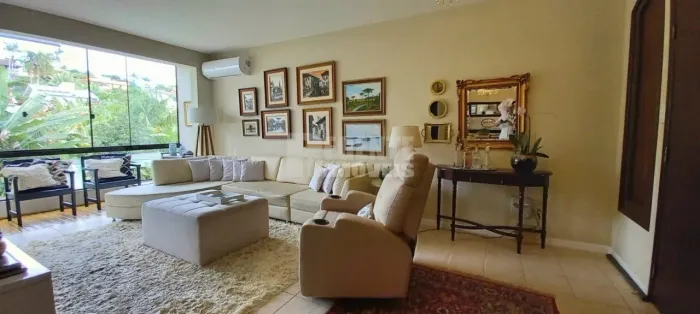 Casa com Piscina no bairro Pantanal em Florianópolis