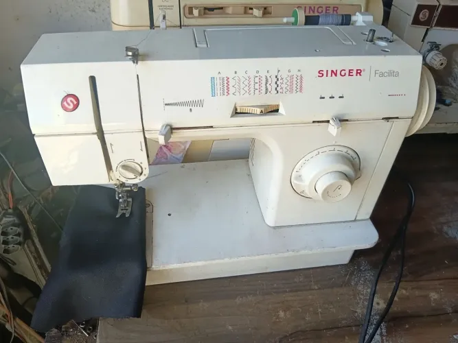 Máquina de costur