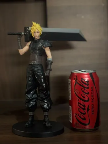 Action Figure Cloud Final Fantasy 7