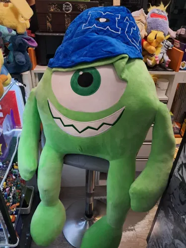 Pelúcia de 1,10m do Mike Wazowski de Monstros SA