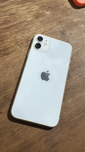 Vendo iPhone 11 128gb (preço a negociar) dispenso curiosos