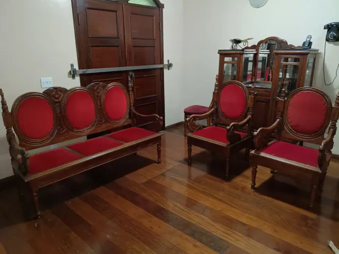 Jogo de poltrona realeza madeira maciça $2.800