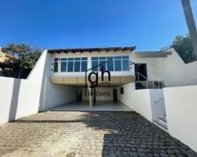 CASA RESIDENCIAL e ou COMERCIAL - HUGO LANGEPróximo UFPR AGRÁRIAS e HOSPITAL VETERINÁRIO D
