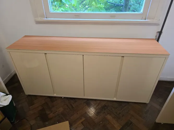 Balcão de escritório 