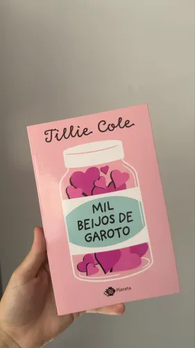 Livro Mil beijos de garoto