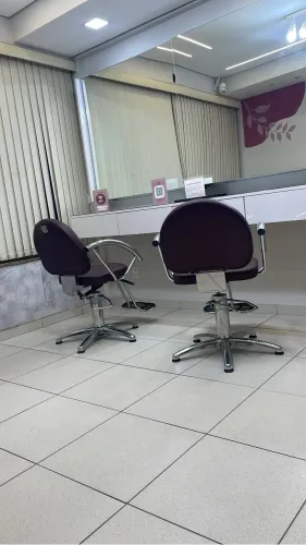 Passo ponto de Salão de beleza com tudo dentro