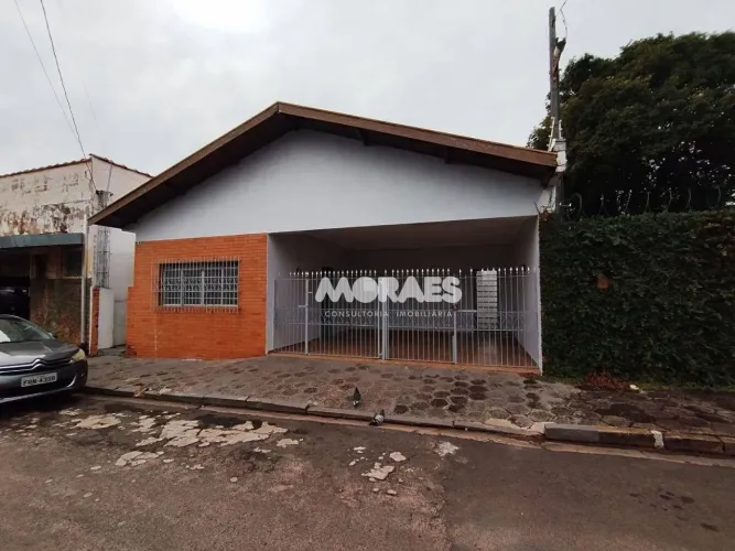Casa com 3 Quartos para alugar, 210 m² por R$ 2.800/mês - Parque Paulistano - Bauru/SP