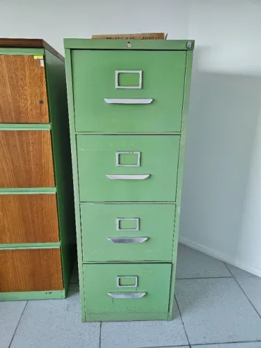 Arquivo de Aço 4 gavetas - Organização para seu Escritório