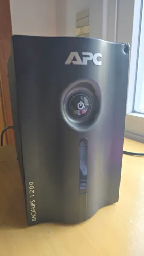 Nobreak APC 1200va