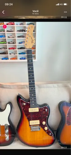Guitarra Tagima modelo jaguar