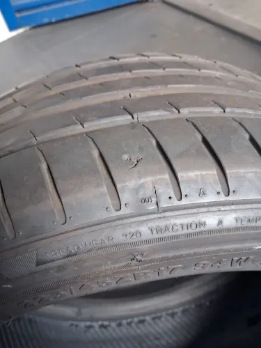 Pneu 225/45/17 para Vulcanizar