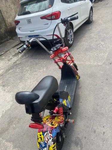 Patinete Elétrico Estilo Chopper - Personalizado e Confortável