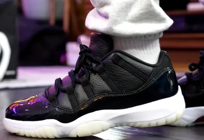 Air Jordan 11 "72-10" - Novo (DSWT) - Tamanho 43