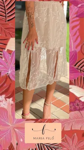 1 saia MARIA FILÓ Tam P mid forrada renda cor areia fenda frontal LIQUI 50,00