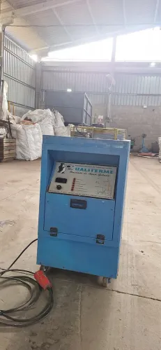 Chiller Industrial Qualiterme US 6 AR - Unidade de Água Gelada 2,2kW