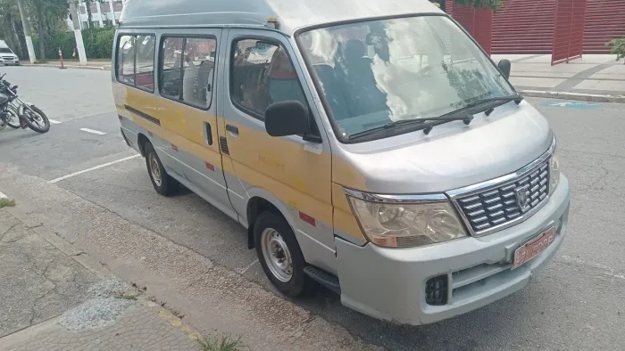 Jinbei Topic Escolar SL 2.2 8V/ 2.0 16V 4P 2011