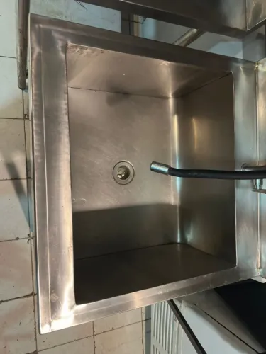 Tanque Inox semi novo com torneira