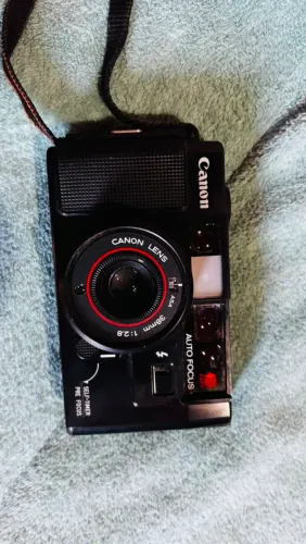 Camera analógica CANON AF35M