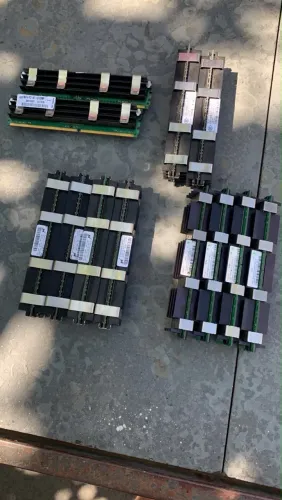 Lote de memórias de servidor DDR2 PC2-667/6400/ 1 giga cada