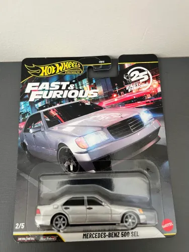 Carrinho Hotwheels Premium Velozes e Furiosos