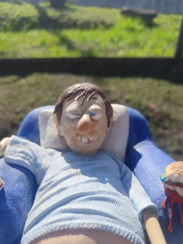 Guillermo Forchino "The Couch Potato" também conhecida em português como a batata do sofa