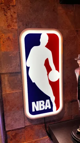 luminoso em mdf, acrílico e Led NBA para pessoas exigentes 