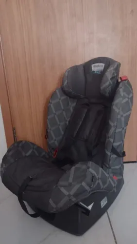 Cadeirinha de carro Burigotto semi nova
