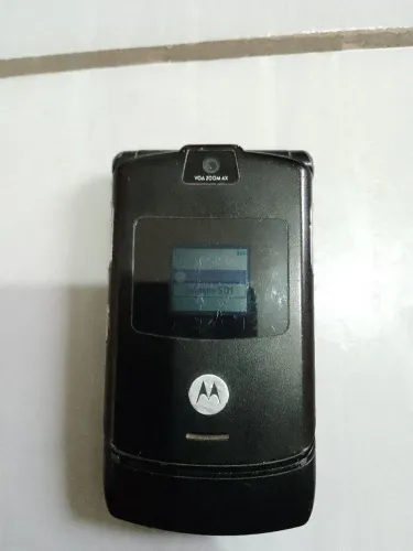 Motorola v3