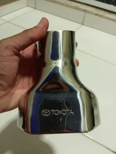 Vendo ponteira esportiva para descarga de veículo Toyota.