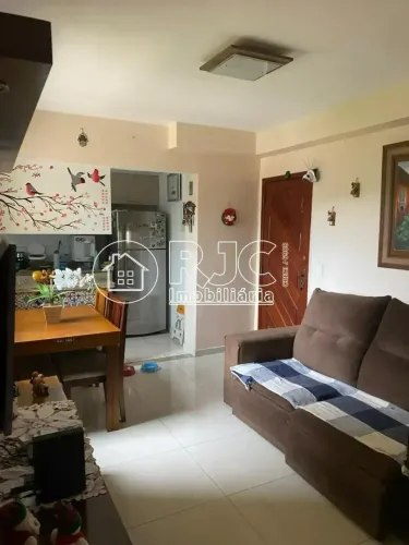 Imóvel para venda possui 75 metros quadrados com 2 quartos em Barro Vermelho - São Gonçalo