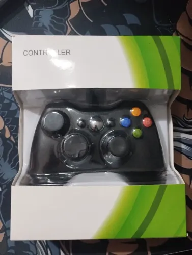 Vendo controle Xbox 360 com fio nunca usado