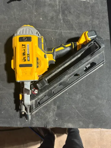 pregador de estruturas a bateria 20v dcn692 type 3 