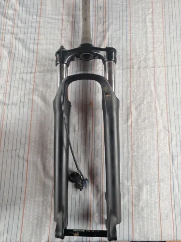 Suspensão suntour xcm 34 boost aro 29