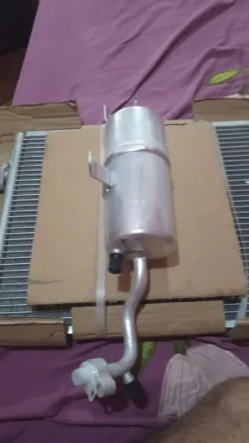 Estou vendo esse condensador do ar condicionado do Ford Ka nunca foi usado no valor de 250