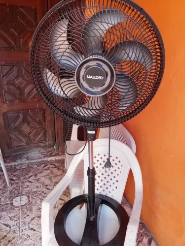 Ventilador turbo Mallory 40cm de coluna funcionando perfeitamente em estado de novo