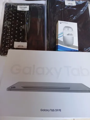 Tablet Sansung G S9/FE Novo + capa dura, teclado e mouse