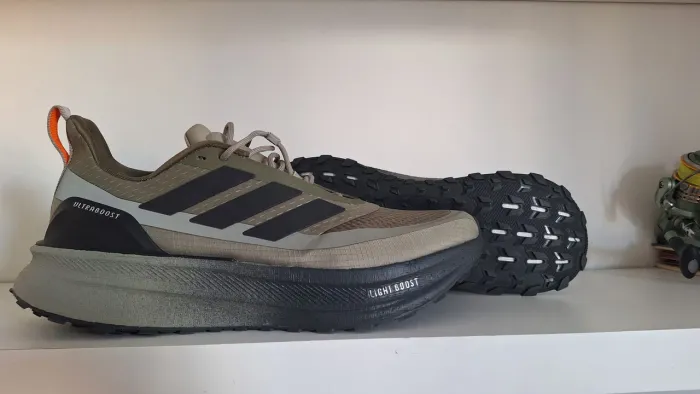 TÊNIS ADIDAS ULTRABOOST TR IMPECÁVEL Importado
