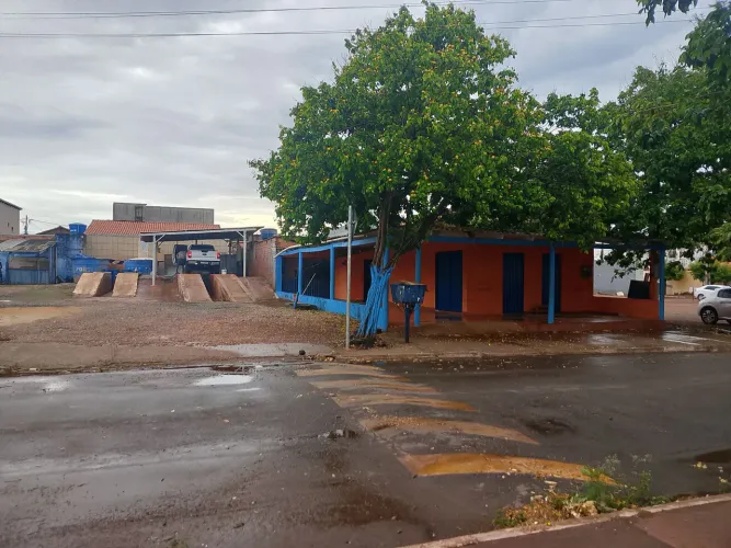 Vendo ponto comercial em frente ao ginásio de esportes em canaã dos carajás